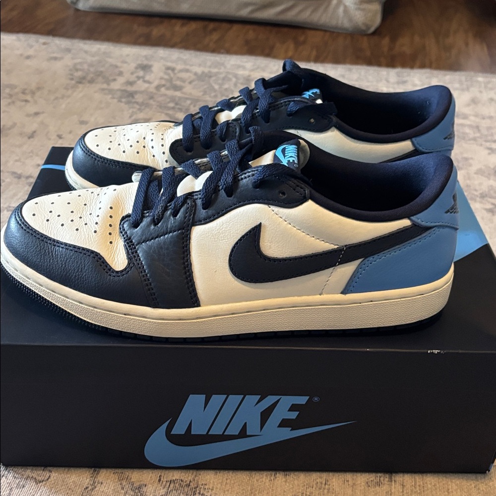 Nike Mens’s Air Jordan 1 Retro Low OG - size 9.5 - obsidian
